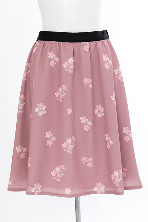 『カードキャプターさくら クリアカード編』コラボレーションアイテム「Pink Blooming」スカート／8,800円(税別)(C)CLAMP・ST/講談社・NEP・NHK