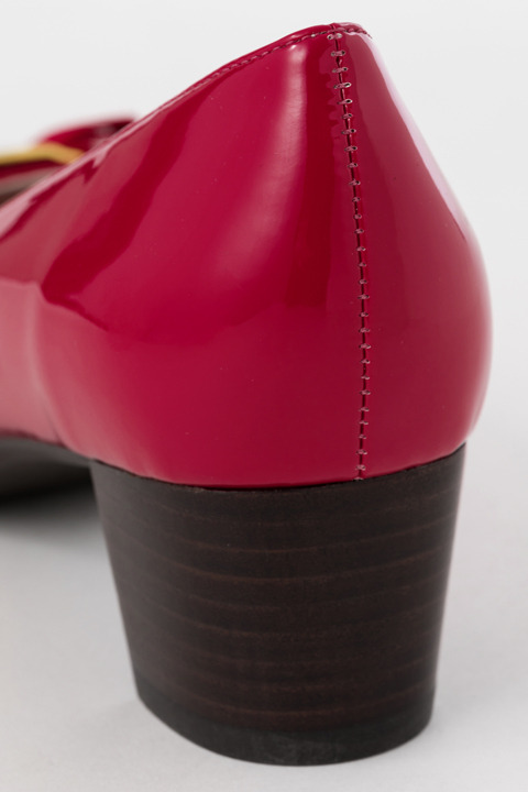 『カードキャプターさくら クリアカード編』コラボレーションアイテム「Pink Blooming」パンプス／14,800円(税別)(C)CLAMP・ST/講談社・NEP・NHK