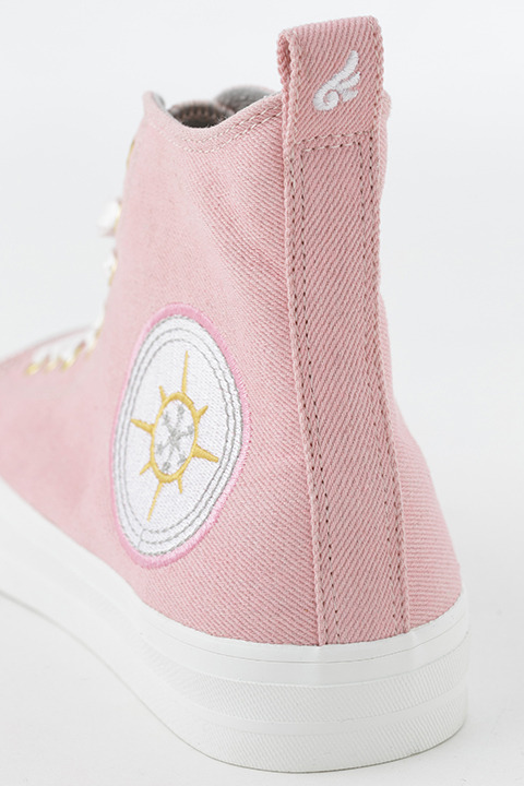 『カードキャプターさくら クリアカード編』コラボレーションアイテム「Clear Blooming」スニーカー／9,800円(税別)(C)CLAMP・ST/講談社・NEP・NHK