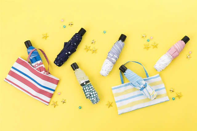 『おそ松さん』コラボレーション折り畳み傘（全6種）各5,200円（税別）(C)赤塚不二夫／おそ松さん製作委員会