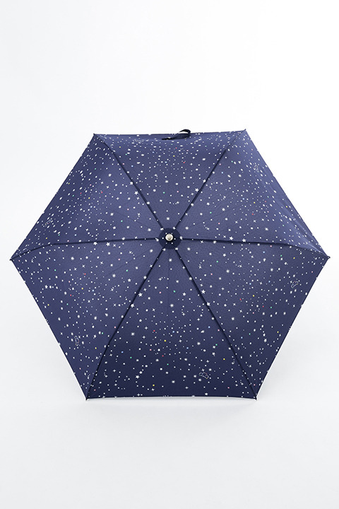 『おそ松さん』コラボレーション折り畳み傘 カラ松モデル 5,200円（税別）(C)赤塚不二夫／おそ松さん製作委員会