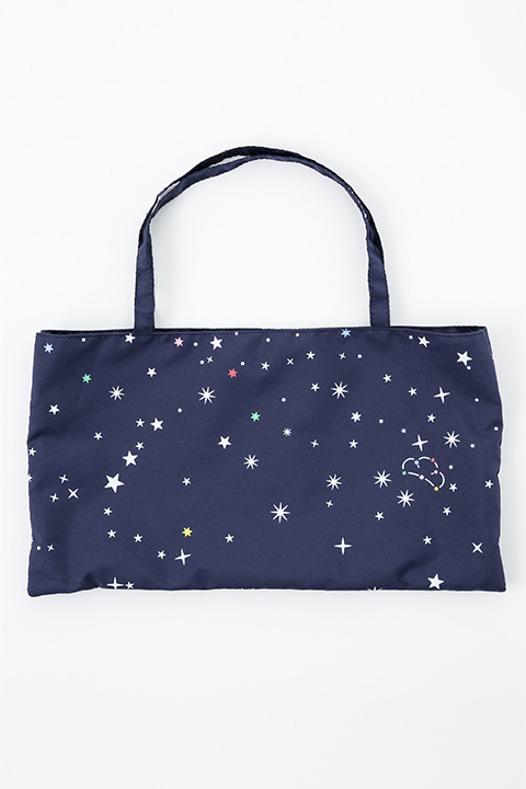 『おそ松さん』コラボレーション折り畳み傘 カラ松モデル 5,200円（税別）(C)赤塚不二夫／おそ松さん製作委員会