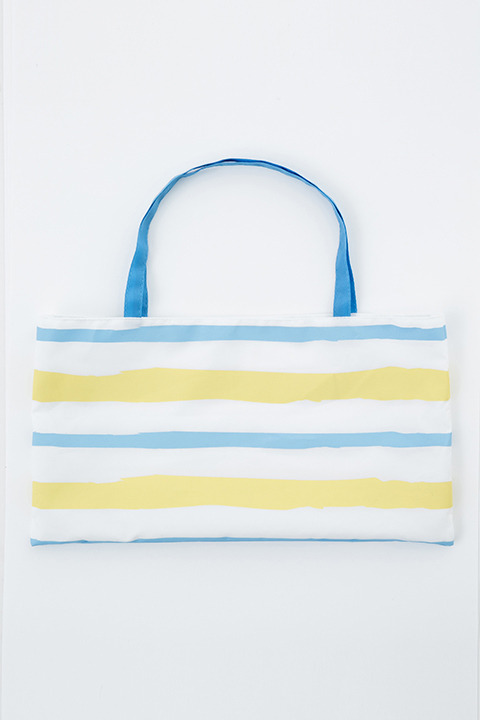 『おそ松さん』コラボレーション折り畳み傘 十四松モデル 5,200円（税別）(C)赤塚不二夫／おそ松さん製作委員会