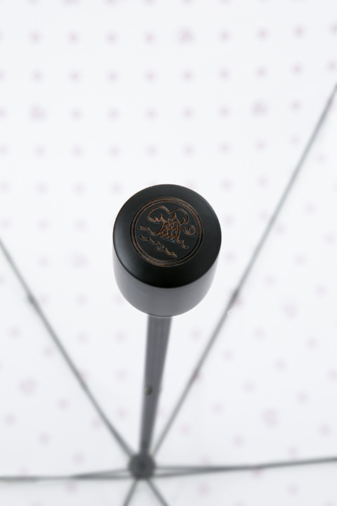 『おそ松さん』コラボレーション折り畳み傘 トド松モデル 5,200円（税別）(C)赤塚不二夫／おそ松さん製作委員会