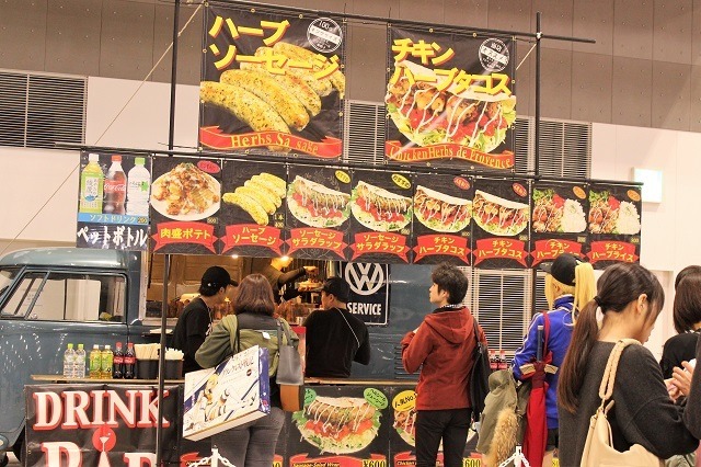 「Fate」「刀剣乱舞」「ごちうさ」コラボフード色々！ AnimeJapan2018のフードパークはこんな感じ