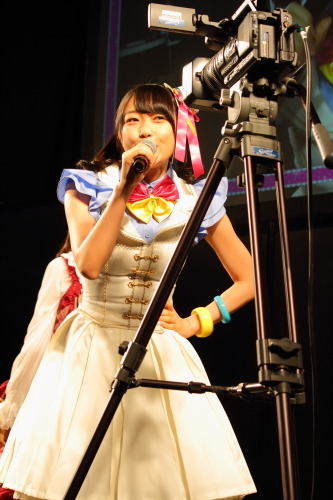 「キラッとプリ☆チャン」フォロチケ交換やPR動画配信を実演！ 放送直前ステージレポ