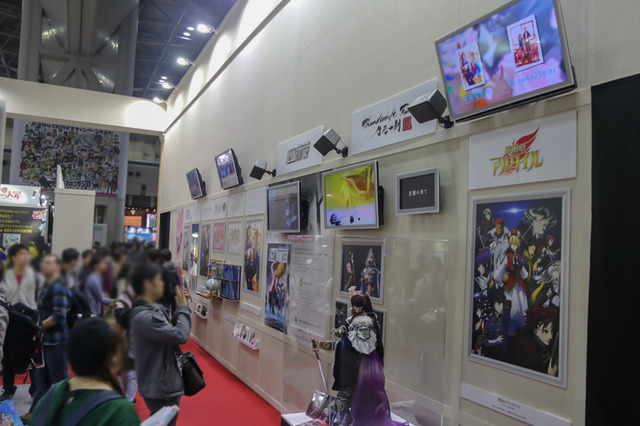 「ダリフラ」ストレリチア、「冴えカノ」恵の等身大パネル...アニプレックスブースをレポート【AJ2018】