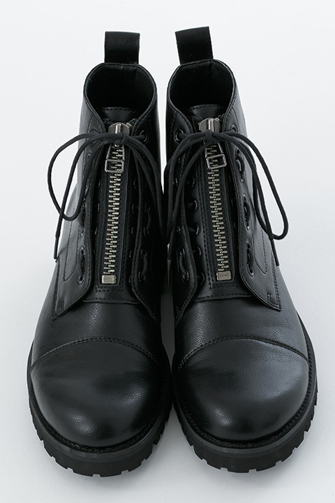 『ガールズ＆パンツァー最終章』コラボレーション 黒森峰女学園 モデル ブーツ／各24,800円(税別)(C)GIRLS und PANZER Finale Projekt