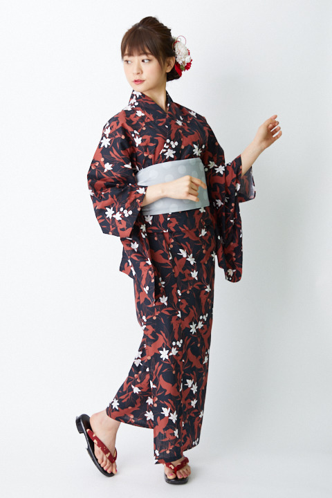 小烏丸モデル　15,800円(税別)(C)2015-2018 DMM GAMES/Nitroplus