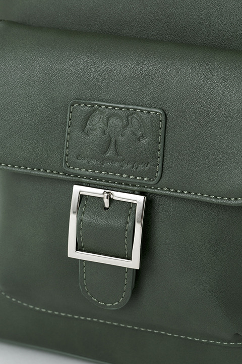 『進撃の巨人』コラボレーション 調査兵団モデル リュック 12,800円（税別）(C)諫山創・講談社／「進撃の巨人」製作委員会