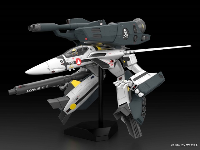 マクロス」プラモ史上最大の1／20スケール！「VF-1 バルキリー」が