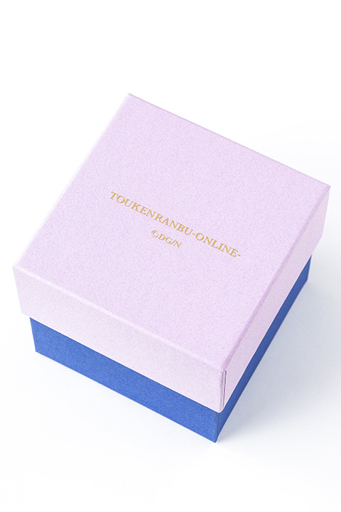 「『刀剣乱舞-ONLINE-』コラボレーション腕時計」歌仙兼定モデル13,000円（税別）(C)2015-2018 DMM GAMES/Nitroplus