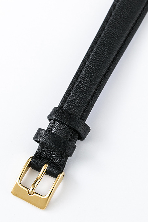 「『刀剣乱舞-ONLINE-』コラボレーション腕時計」歌仙兼定モデル13,000円（税別）(C)2015-2018 DMM GAMES/Nitroplus