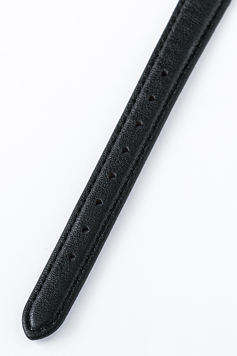 「『刀剣乱舞-ONLINE-』コラボレーション腕時計」歌仙兼定モデル13,000円（税別）(C)2015-2018 DMM GAMES/Nitroplus