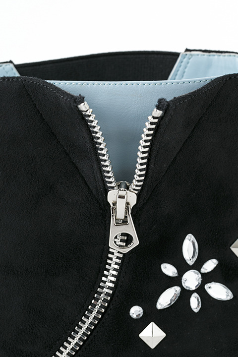 『A3!』コラボレーション シューズ　冬組 モデル／19,800円（税別）(C)Liber Entertainment Inc. All Rights Reserved.