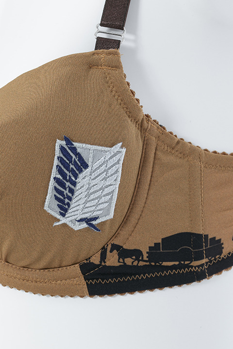 ランジェリー 9,800円(税別)（C)諫山創・講談社／「進撃の巨人」製作委員会