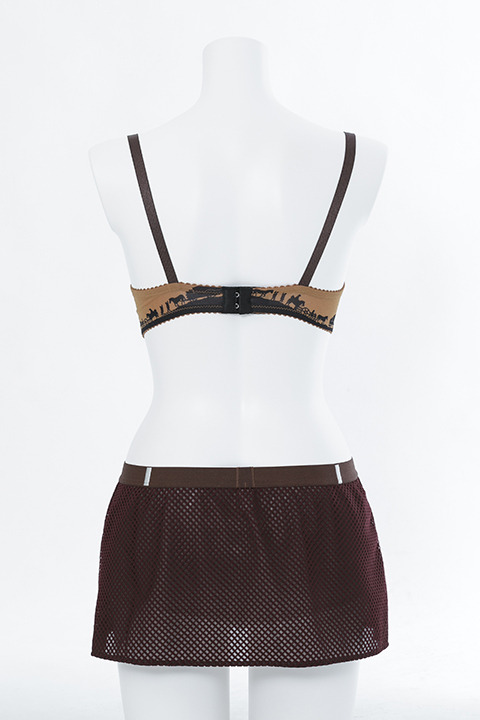 ランジェリー 9,800円(税別)（C)諫山創・講談社／「進撃の巨人」製作委員会