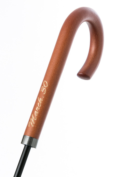 エレンモデル傘 6,800円(税別)（C)諫山創・講談社／「進撃の巨人」製作委員会