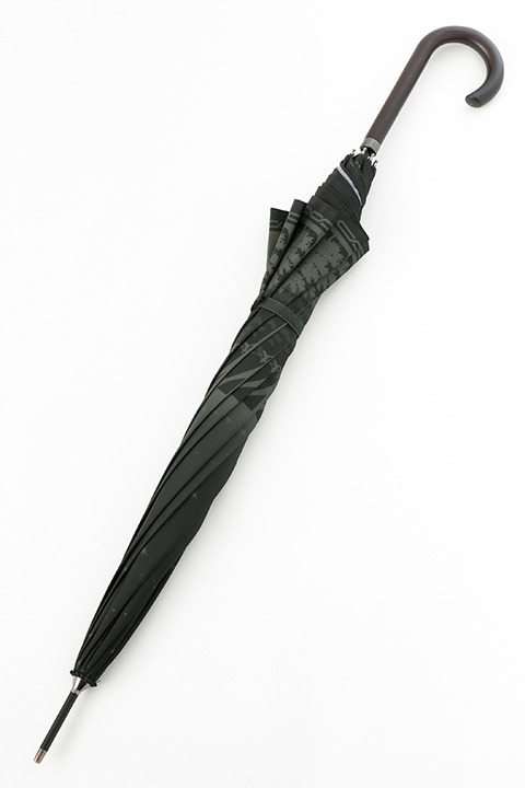 リヴァイモデル傘 6,800円(税別)（C)諫山創・講談社／「進撃の巨人」製作委員会