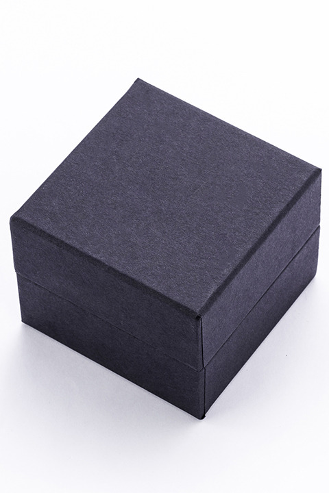 「劇場版 魔法科高校の劣等生 星を呼ぶ少女」コラボアイテム 司波深雪 モデル リング／17,800円（税別）(C)2016 佐島 勤／ＫＡＤＯＫＡＷＡ　アスキー・メディアワークス刊／劇場版魔法科高校製作委員会