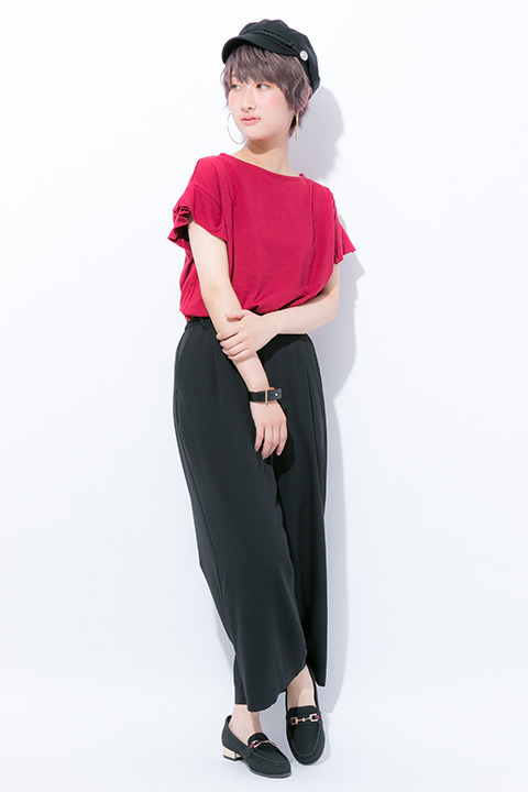 『刀剣乱舞-ONLINE-』コラボレーション シューズ 歌仙兼定モデル 15,800円（税別）(C)2015-2018 DMM GAMES/Nitroplus