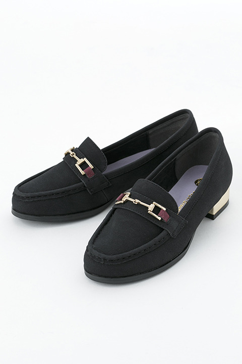 『刀剣乱舞-ONLINE-』コラボレーション シューズ 歌仙兼定モデル 15,800円（税別）(C)2015-2018 DMM GAMES/Nitroplus