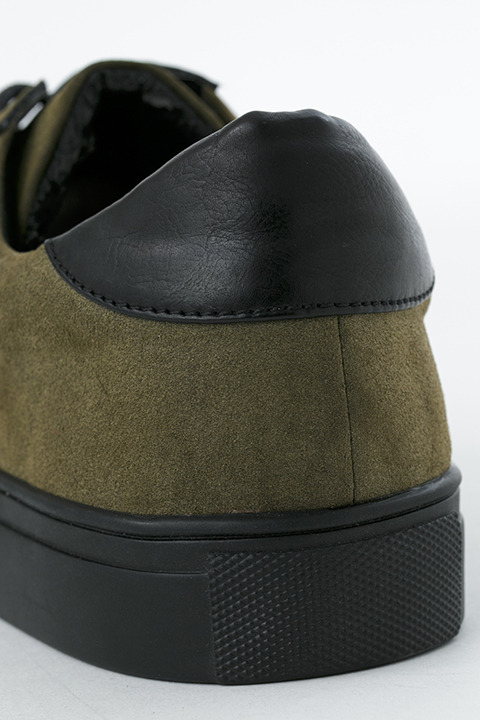 『刀剣乱舞-ONLINE-』コラボレーション シューズ 御手杵モデル 10,800円（税別）(C)2015-2018 DMM GAMES/Nitroplus