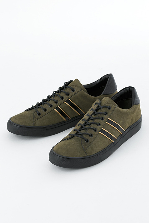 『刀剣乱舞-ONLINE-』コラボレーション シューズ 御手杵モデル 10,800円（税別）(C)2015-2018 DMM GAMES/Nitroplus