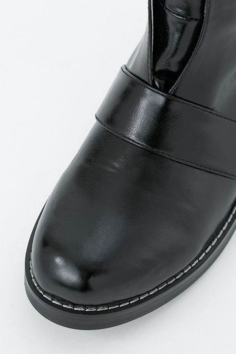 『刀剣乱舞-ONLINE-』コラボレーション シューズ 太鼓鐘貞宗モデル 16,800円（税別）(C)2015-2018 DMM GAMES/Nitroplus