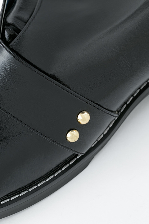 『刀剣乱舞-ONLINE-』コラボレーション シューズ 太鼓鐘貞宗モデル 16,800円（税別）(C)2015-2018 DMM GAMES/Nitroplus