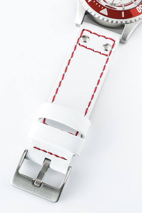 『劇場版 ソードアート・オンライン -オーディナル・スケール-』コラボレーション アスナモデル 腕時計 17,800円（税別）(C)2016 川原 礫／ＫＡＤＯＫＡＷＡ　アスキー・メディアワークス刊／SAO MOVIE Project