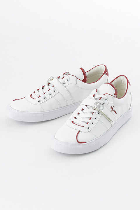 『劇場版 ソードアート・オンライン -オーディナル・スケール-』コラボレーション アスナモデル スニーカー 9,800円（税別）(C)2016 川原 礫／ＫＡＤＯＫＡＷＡ　アスキー・メディアワークス刊／SAO MOVIE Project