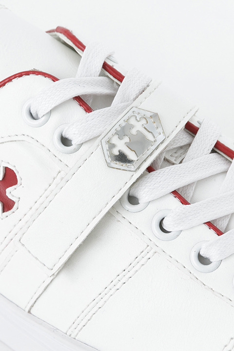 『劇場版 ソードアート・オンライン -オーディナル・スケール-』コラボレーション アスナモデル スニーカー 9,800円（税別）(C)2016 川原 礫／ＫＡＤＯＫＡＷＡ　アスキー・メディアワークス刊／SAO MOVIE Project