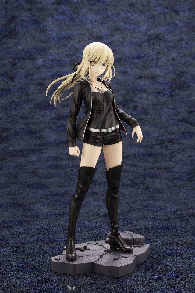 「セイバー/アルトリア・ペンドラゴン〔オルタ〕私服ver.」11,000円（税抜）(C)TYPE-MOON / FGO PROJECT