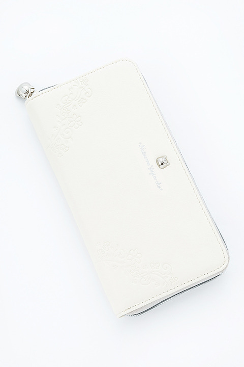 『夏目友人帳』コラボレーションアイテム 財布 8,800円（税別）(C)緑川ゆき・白泉社／「夏目友人帳」製作委員会