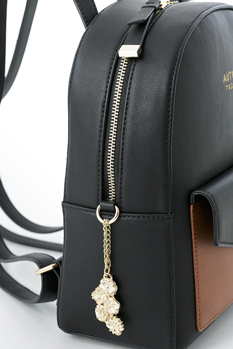 「A3!」コラボレーション　リュック 秋組 モデル12,800円(税別)  (C)Liber Entertainment Inc. All Rights Reserved.