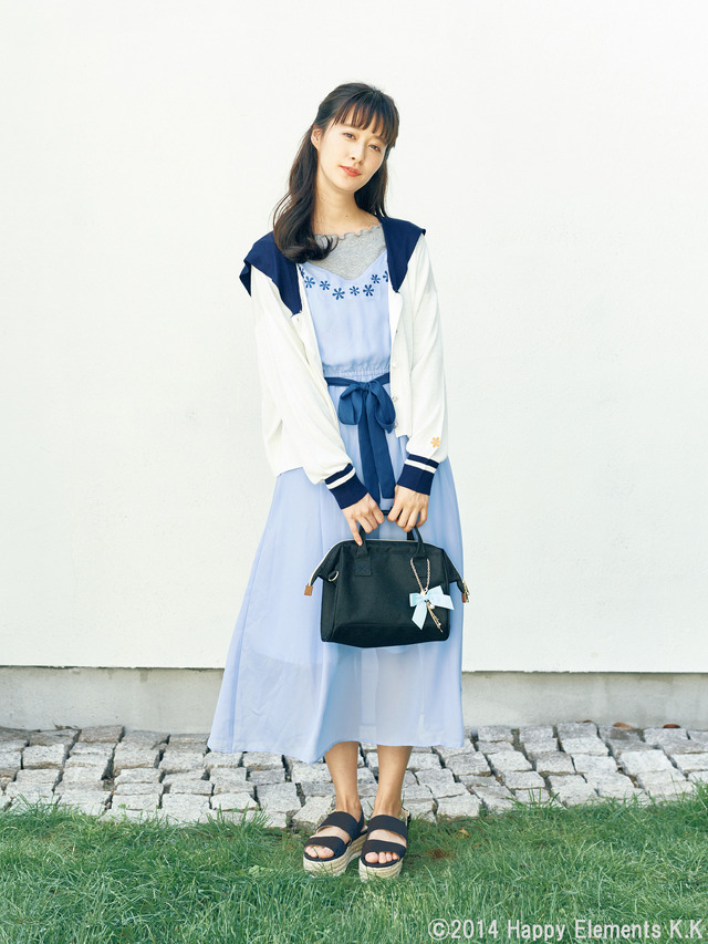 earth music＆ecology Japan Label×「あんさんぶるスターズ！」第2弾「Ra*bits」ワンピース6,990円（＋税）(C)2014 Happy Elements K.K produced by CHORD co.,ltd.