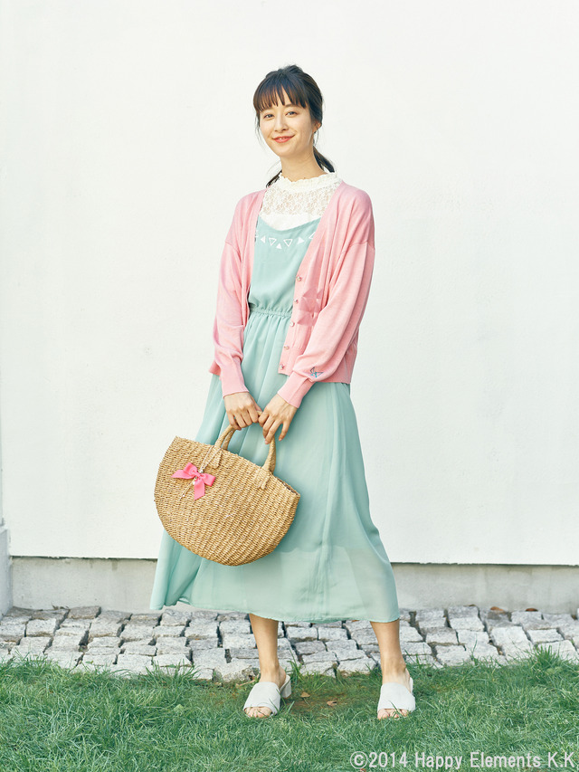 earth music＆ecology Japan Label×「あんさんぶるスターズ！」第2弾「2wink」ワンピース6,990円（＋税）(C)2014 Happy Elements K.K produced by CHORD co.,ltd.