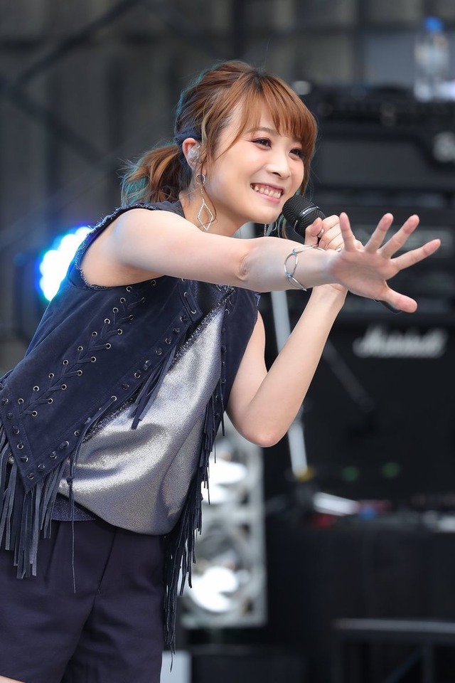 「May'n Hall Tour 2018『andYou』～BE SUNNY!!!～ at 日比谷野外大音楽堂」オフィシャルスチール