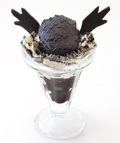 黒龍波は単なる飛び道具じゃない。 750円（税込）原作／冨樫義博「幽☆遊☆白書」（集英社「ジャンプコミックス」刊）（C）Yoshihiro Togashi 1990年-1994年 （C）ぴえろ／集英社