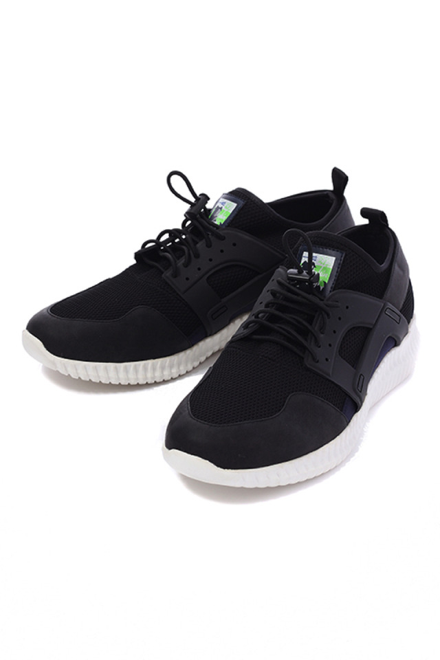 楊ぜん モデル  スニーカー各10,800円(税別) (C) 安能務・藤崎竜／集英社・「覇穹 封神演義」製作委員会