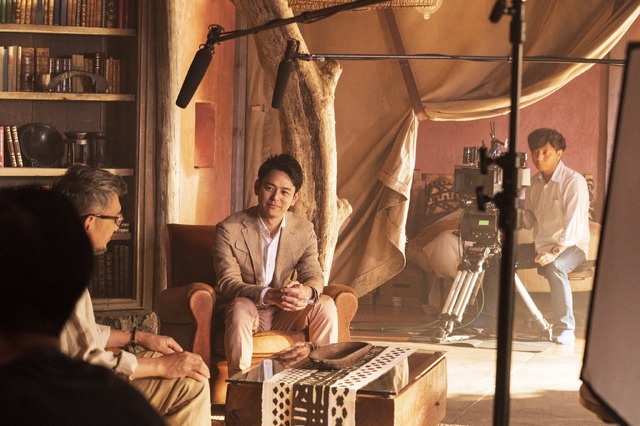 「大人エレベーター」TVCM 58F 庵野秀明 メイキングスチール