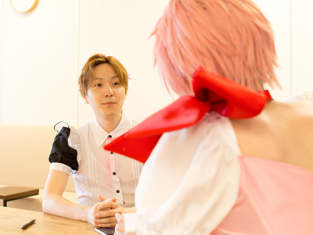 「魔法少女 俺」×「オルクスオンライン」コラボ記念、リアル（？）卯野さきちゃんが編集部にやってきた！