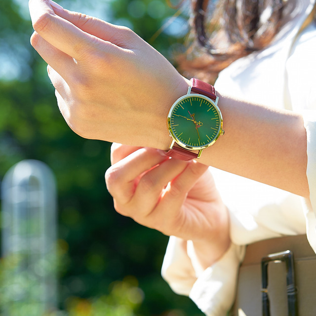 「魔法使いの嫁　オリジナルデザインウォッチ」12,800円（税抜・送料別途）  (C)2017ヤマザキコレ/マッグガーデン・魔法使いの嫁製作委員会