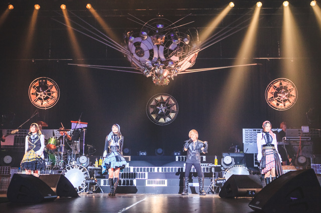 「イヤホンズ3周年記念 LIVE Some Dreams Tour 2018 -新次元の未来泥棒ども-」ツアーファイナル公演スチール