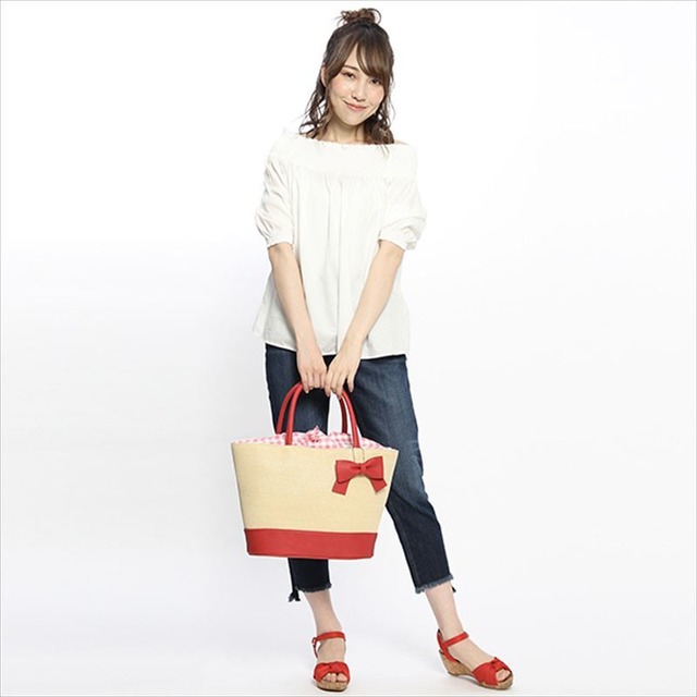 『アイドリッシュセブン』コラボレーション 「かごバッグ（全12種）」各9,800円（税別）七瀬陸 モデル (C)アイドリッシュセブン