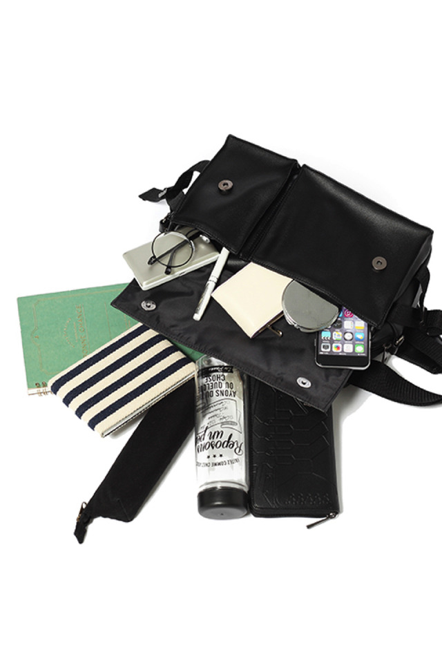 『PSYCHO-PASS サイコパス』コラボレーションアイテム　バッグ／12,800円(税別)(C)PSYCHO-PASS Committee