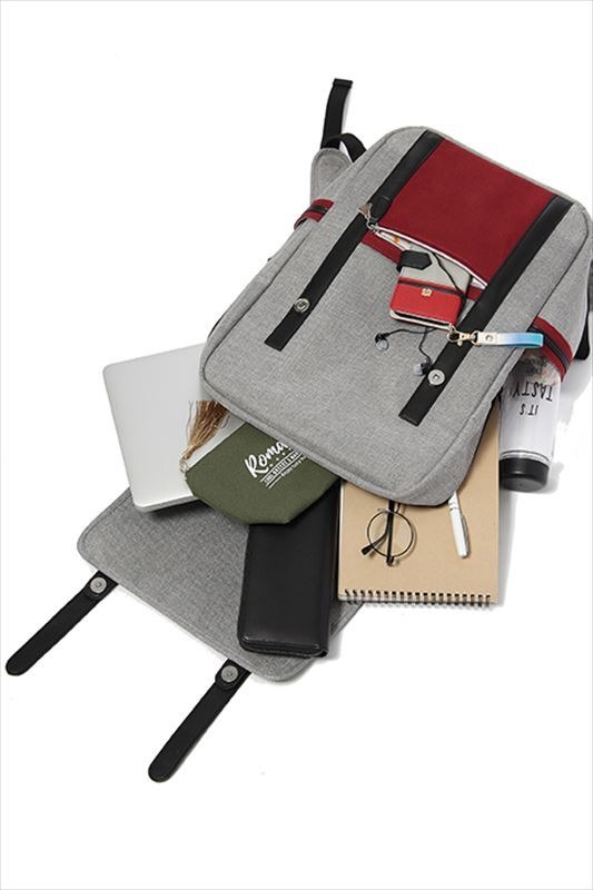 バッグ かばんモデル 10,800円(税別) (C)けものフレンズプロジェクト