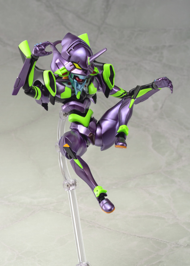 パルフォム エヴァンゲリオン初号機 メタリックバージョン / 7,200円（税別）(C)カラー