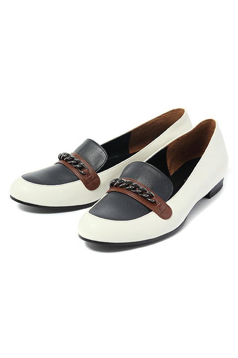 『鬼灯の冷徹』コラボレーションアイテムパンプス・各14,800円（税別）(C)江口夏実・講談社／「鬼灯の冷徹」第弐期製作委員会